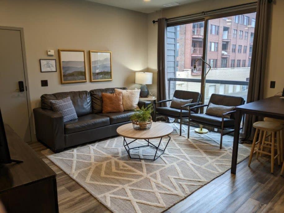 Modern Condo 210 Just Blocks From Lake Michigan مدينة ترافيرز المظهر الخارجي الصورة